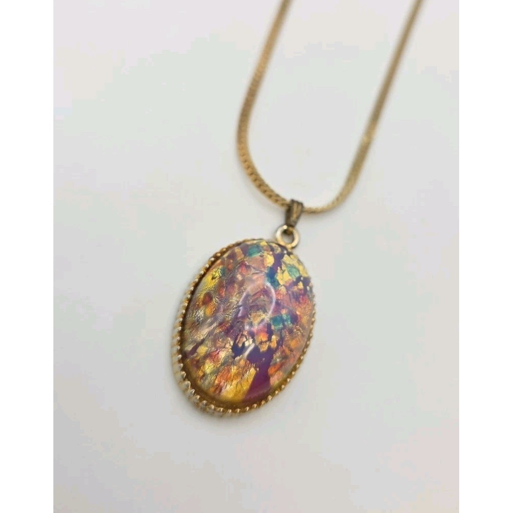 Vintage Faux Opal Dragons Breath Oval Cabochon Pendant Snake 19" Chain Necklace